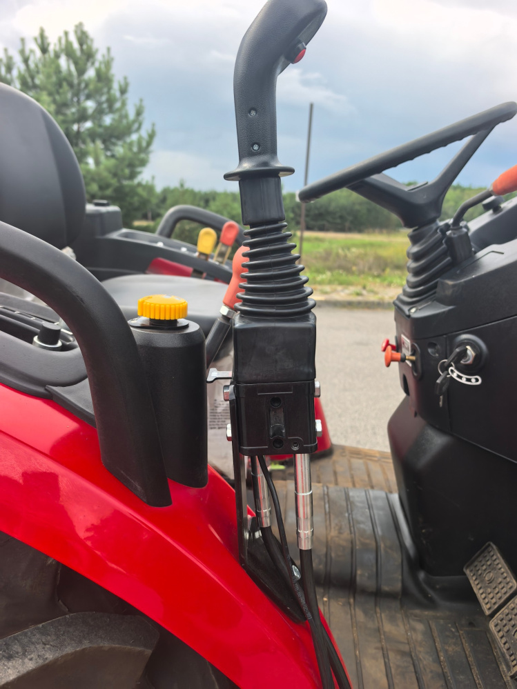 «Навесной погрузчик (КУН) Kerland KE354 Mahindra OJA 3140» - фото 14