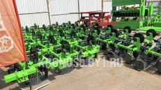 «Картофелекопалка вибрационно-грохотная Kerland | Керланд КМ1081» - фото 16 «Картофелекопалка вибрационно-грохотная Kerland | Керланд КМ1081» - фото 16