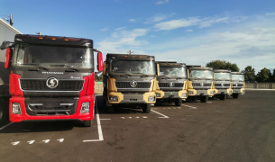 Минск (грузовики Shacman)